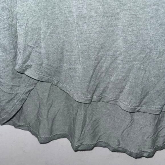 Womens Gray Butterfly Graphic Top 2X By Socialite Short Sleeves Round Neck High- - Picture 4 of 8